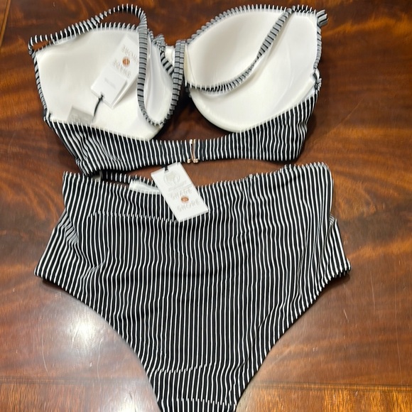 Shade & Shore Black and White Striped Bikini Set - Picture 2 of 5